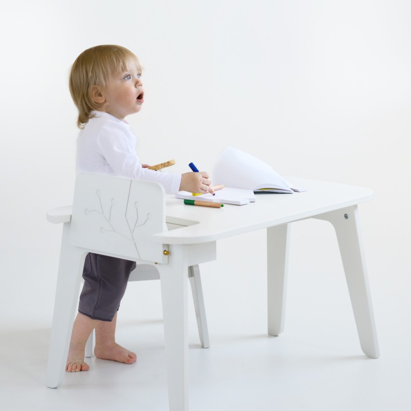 Chaise enfant en bois blanc
