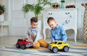 Vacances : Votre enfant souhaite inviter un ami à dormir pour les vacances