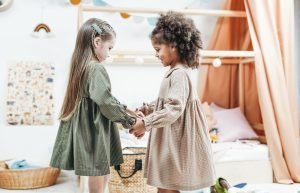 Comment organiser la chambre enfant lorsqu&rsquo;il reçoit des amis ?