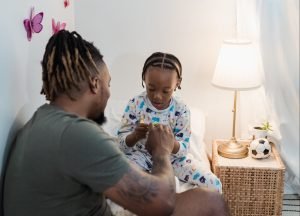Luminaires : nos astuces pour créer différentes ambiances dans une chambre enfant
