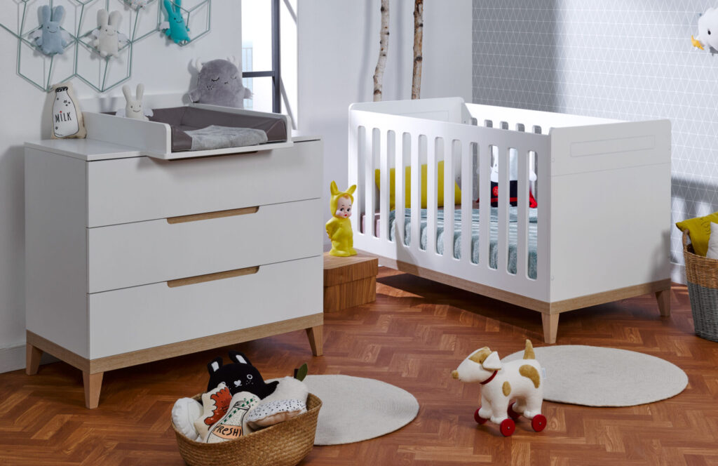 Les éléments essentiels à inclure dans une chambre de bébé